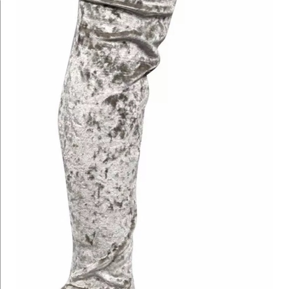 Cape Robbin Paw-27 over the knee grey boot - Picture 2 of 8